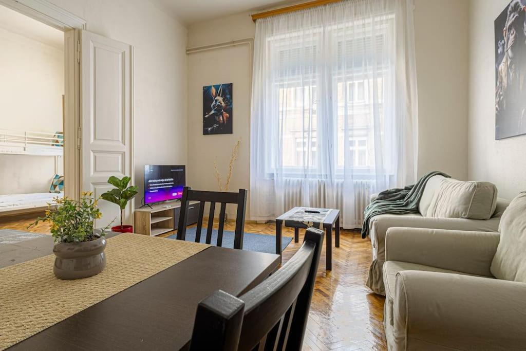 Gentleman Apartment ブダペスト エクステリア 写真