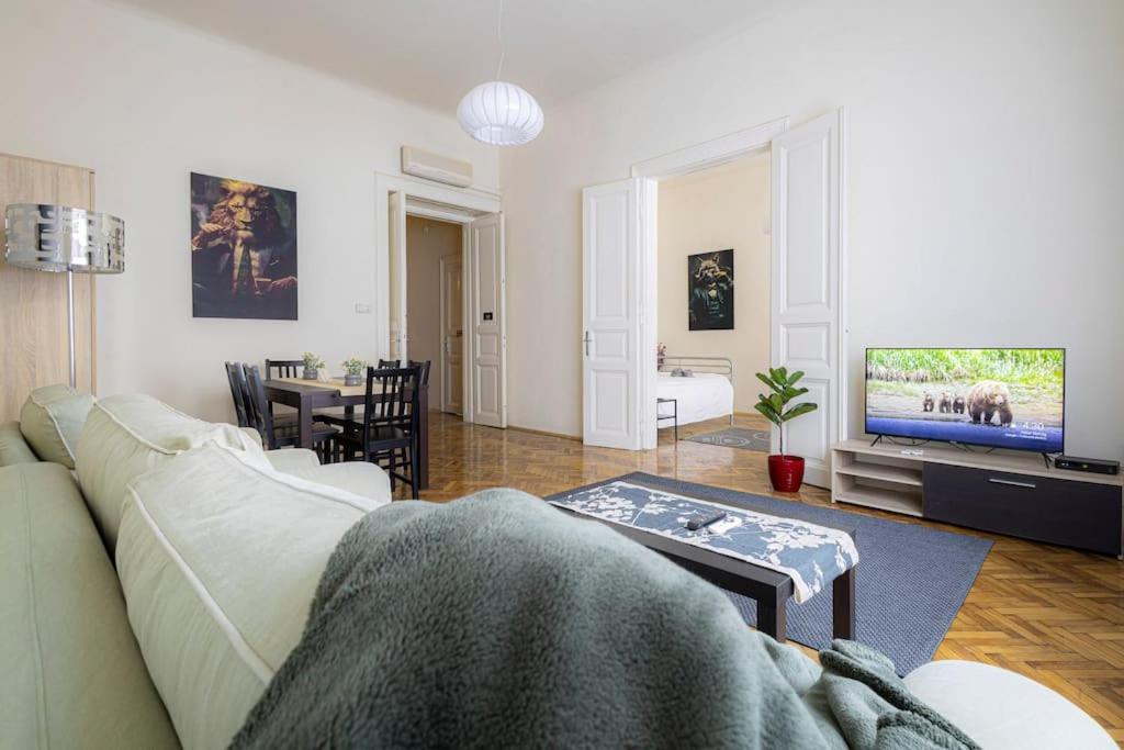 Gentleman Apartment ブダペスト エクステリア 写真